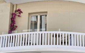 Golden City Center Suites